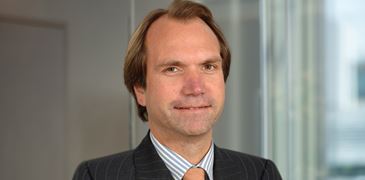 Volkert Doeksen is a former Managing Director and Head of Carlyle Solutions at The Carlyle Group